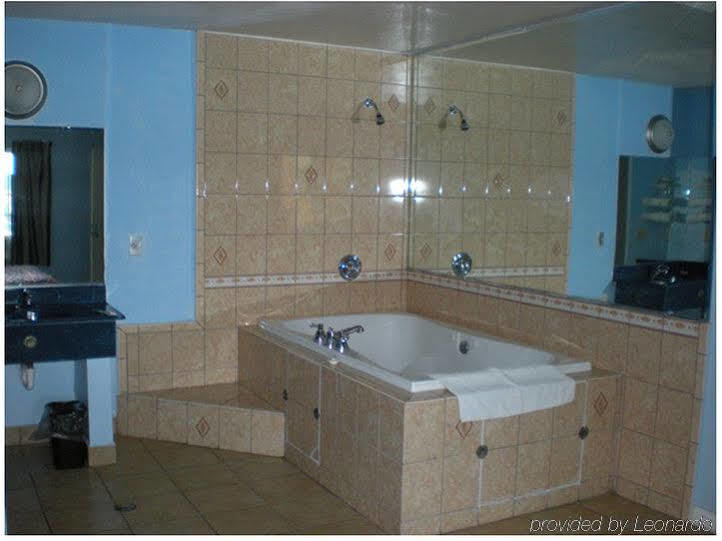Hotel Whittier, Ca I-605 Room photo